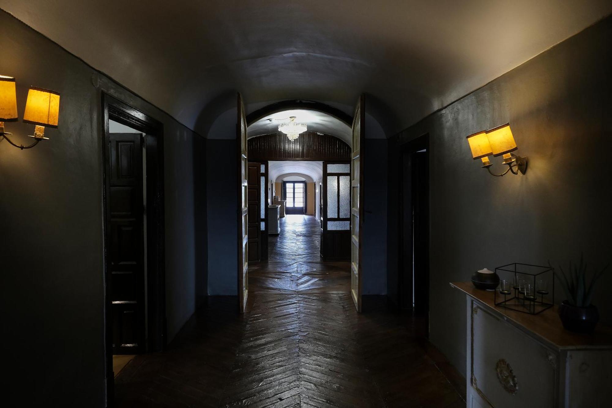 Casa Rural Palacio Conde De Aldana Con Piscina Entre Encinares Y Dehesas Terradillos Eksteriør billede