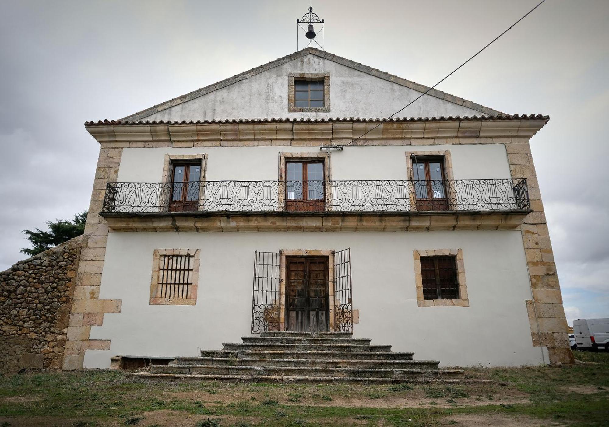 Casa Rural Palacio Conde De Aldana Con Piscina Entre Encinares Y Dehesas Terradillos Eksteriør billede