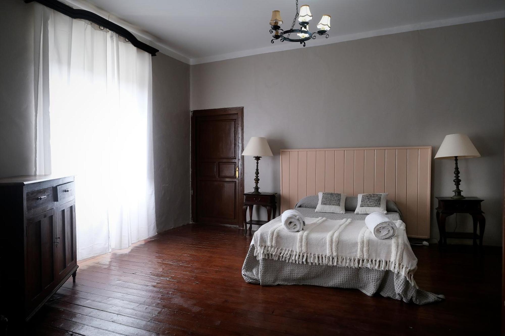 Casa Rural Palacio Conde De Aldana Con Piscina Entre Encinares Y Dehesas Terradillos Eksteriør billede
