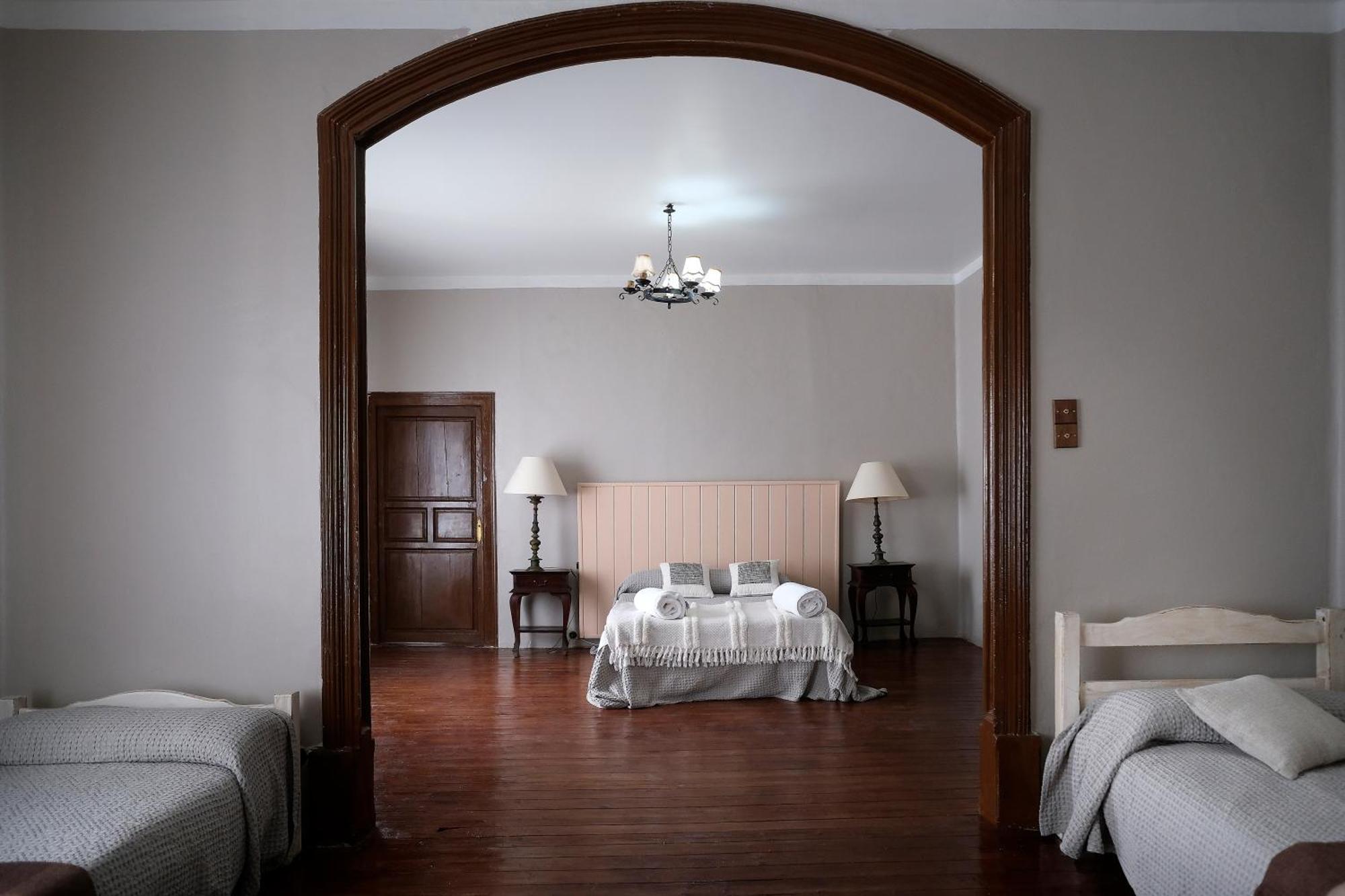 Casa Rural Palacio Conde De Aldana Con Piscina Entre Encinares Y Dehesas Terradillos Eksteriør billede