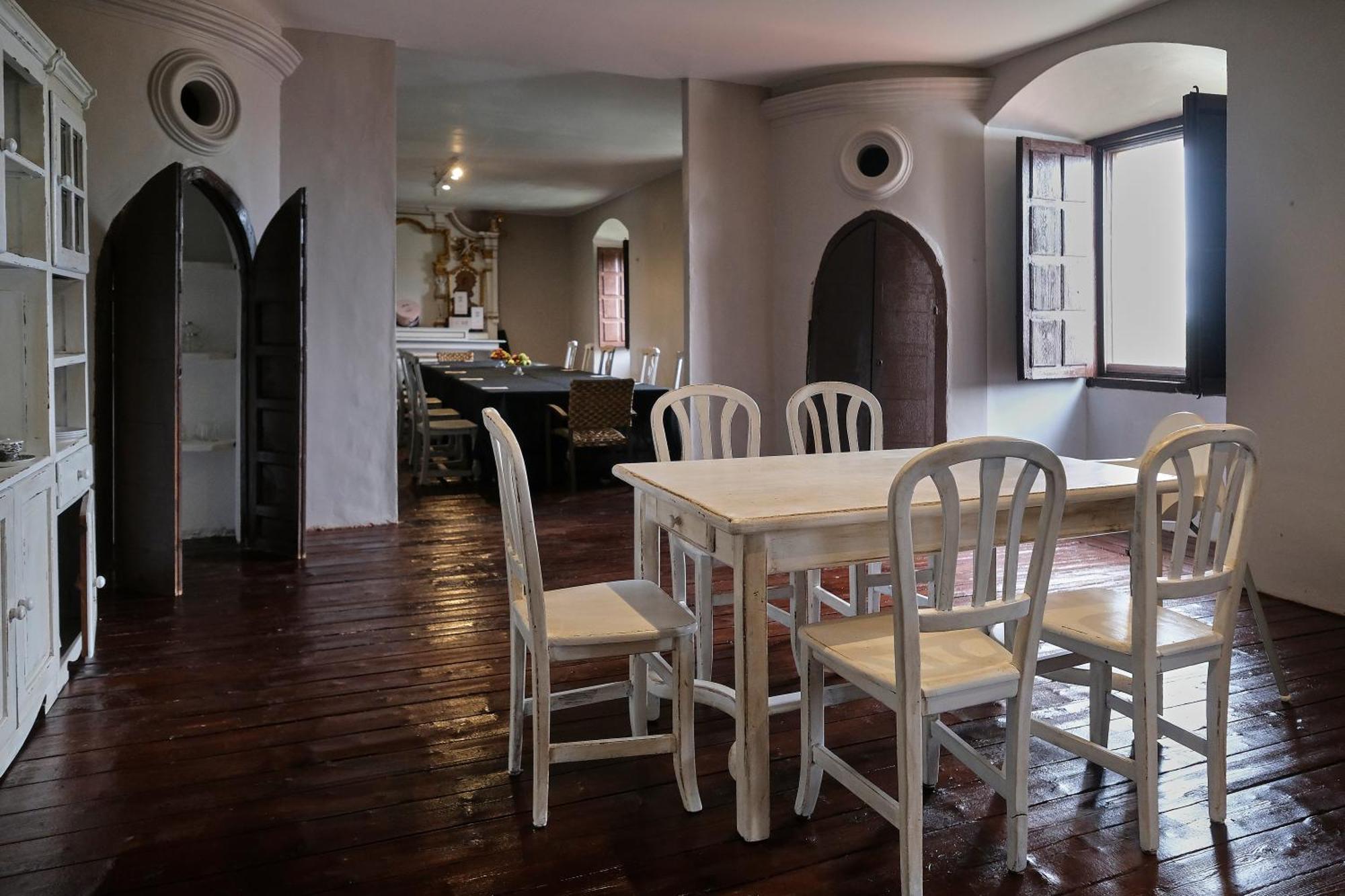 Casa Rural Palacio Conde De Aldana Con Piscina Entre Encinares Y Dehesas Terradillos Eksteriør billede