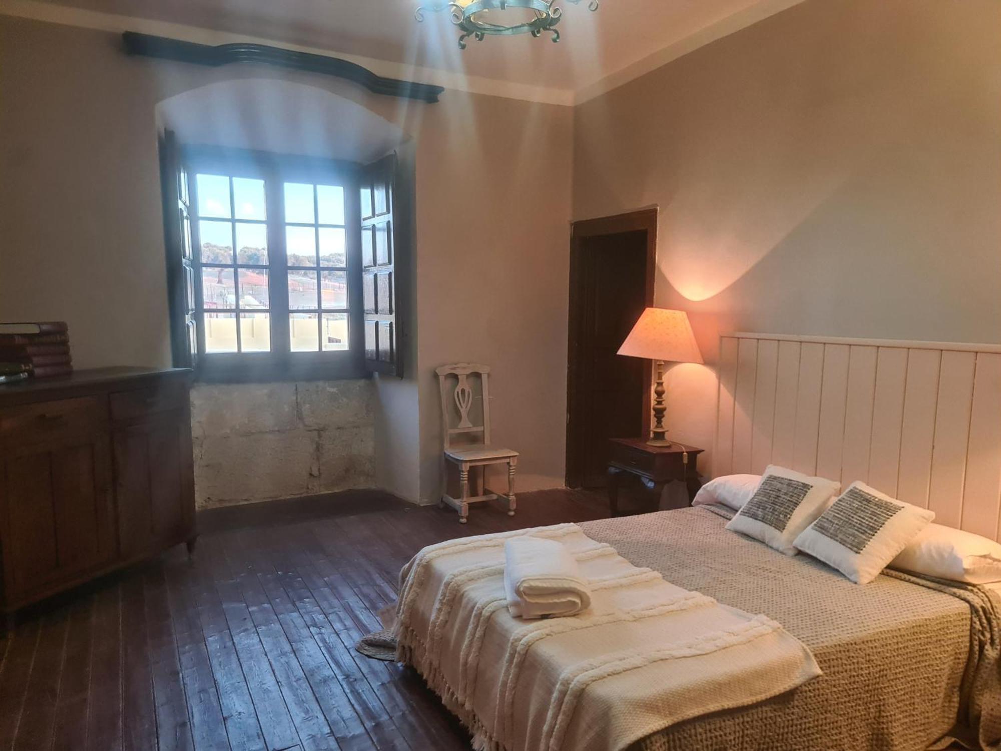 Casa Rural Palacio Conde De Aldana Con Piscina Entre Encinares Y Dehesas Terradillos Eksteriør billede